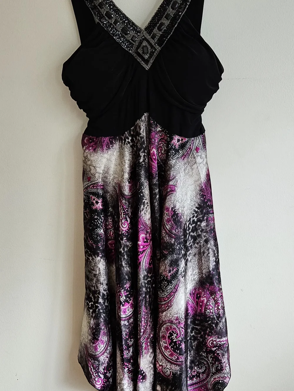 Black & Pink Paisley Asymmetrical Handkerchief Hem Dress - Picture 2 of 14